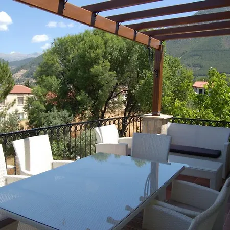 3 Bedroom - Blossom Hill Sleeps 6 Hotel